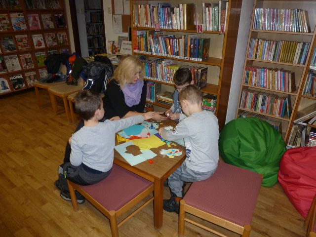 Mš v knihovně (1)